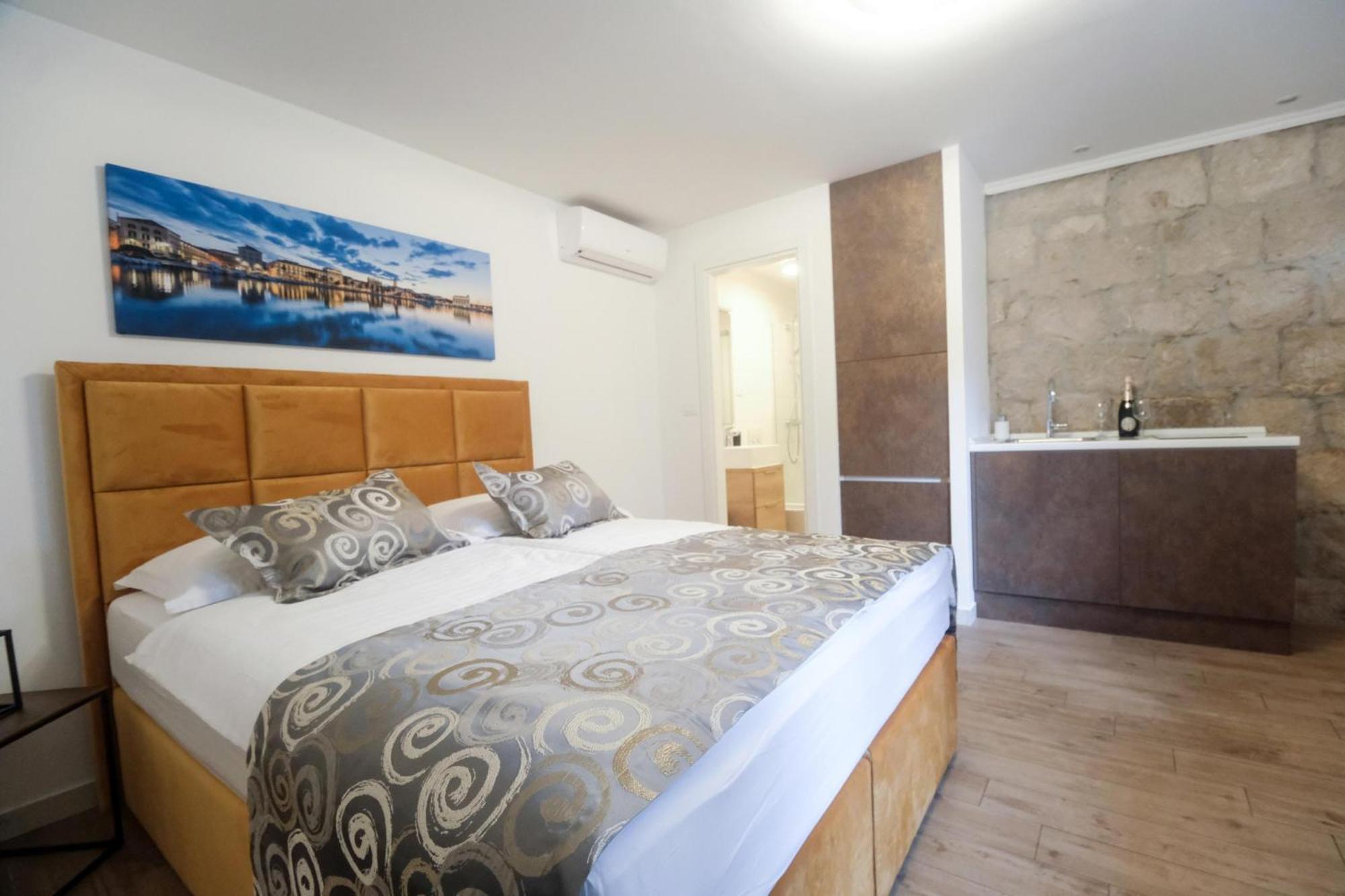 Guesthouse Bepa Split Exterior photo
